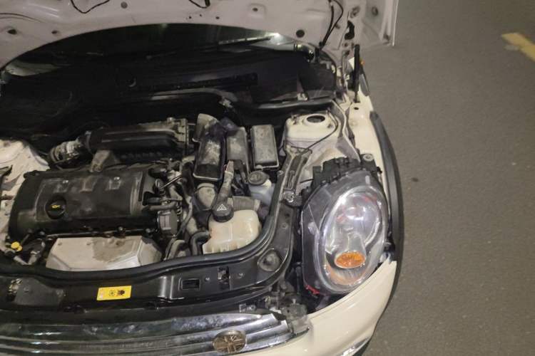 Used MINI Clubman 2011 1.6L ONE Engine Bay Left