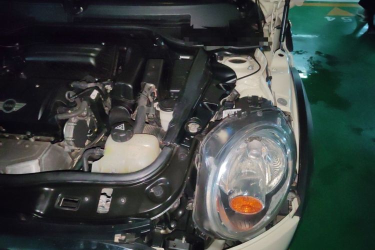 Used MINI Clubman 2011 1.6L COOPER Fun Engine Bay Left