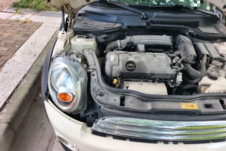 Used MINI Clubman 2011 1.6L ONE Engine Bay Right