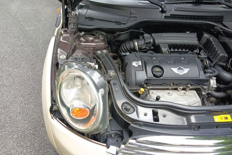 Used MINI Clubman 2011 1.6L COOPER Fun Engine Bay Right