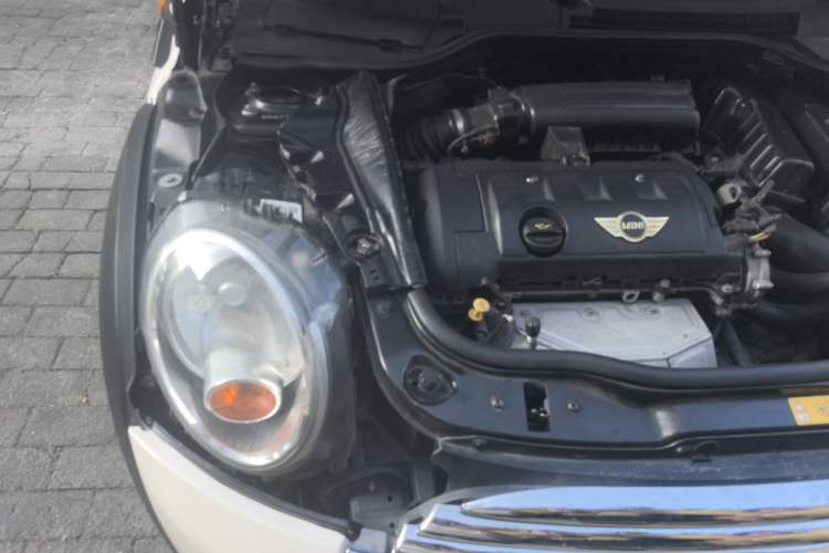 Used MINI Clubman 2011 1.6L COOPER Fun Engine Bay Right