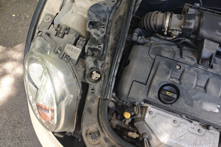 Used MINI Clubman 2011 1.6L ONE Engine Bay Right