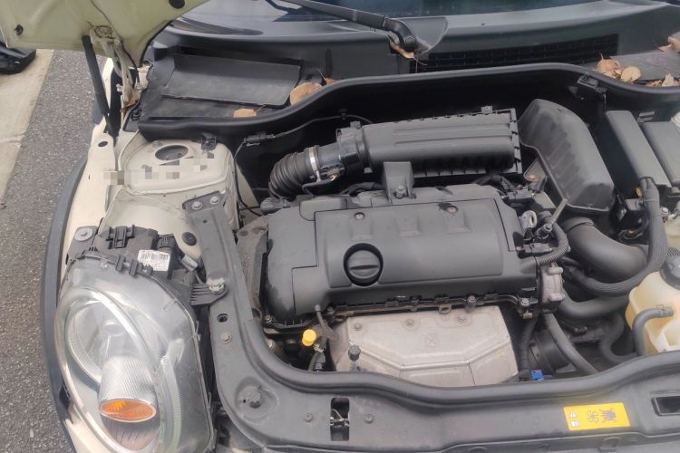 Used MINI Clubman 2011 1.6L ONE Engine Bay Right