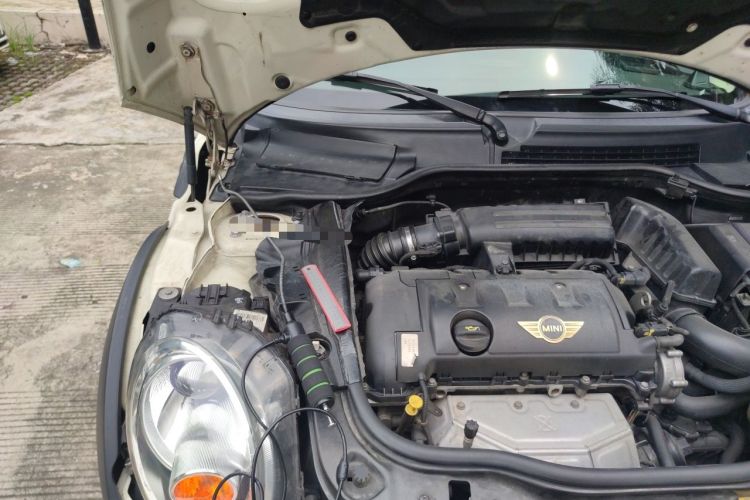 Used MINI Clubman 2011 1.6L COOPER Fun Engine Bay Right