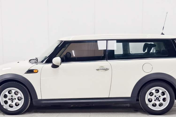 Used MINI Clubman 2011 1.6L ONE Exterior 9