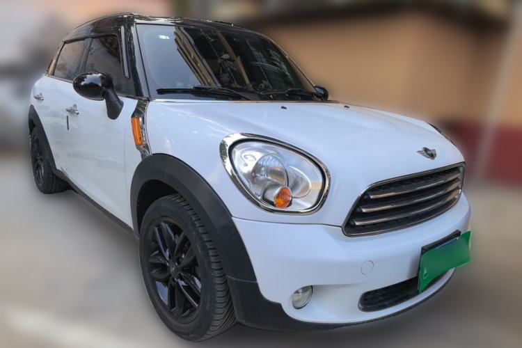 Used MINI Clubman 2011 1.6L COOPER Fun Front Right 45 Deg
