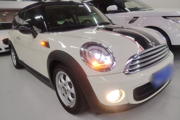 Used MINI Clubman 2011 1.6L ONE Front Right 45 Deg