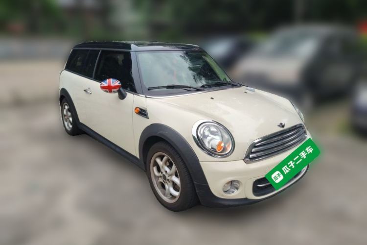 Used MINI Clubman 2011 1.6L COOPER Fun Front Right 45 Deg