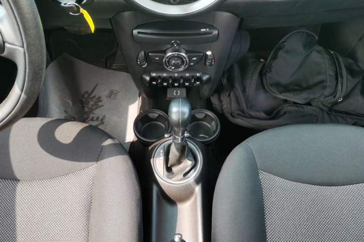 Used MINI Clubman 2011 1.6L ONE Gear Lever