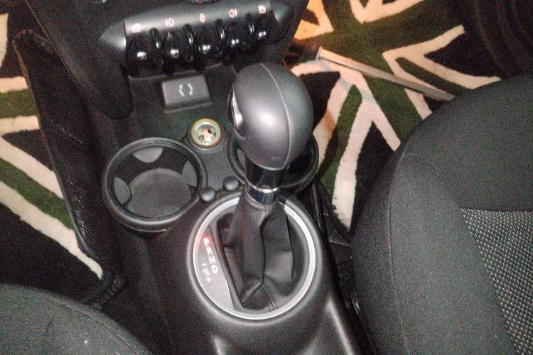 Used MINI Clubman 2011 1.6L ONE Gear Lever