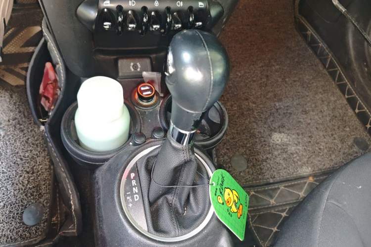 Used MINI Clubman 2011 1.6L ONE Gear Lever