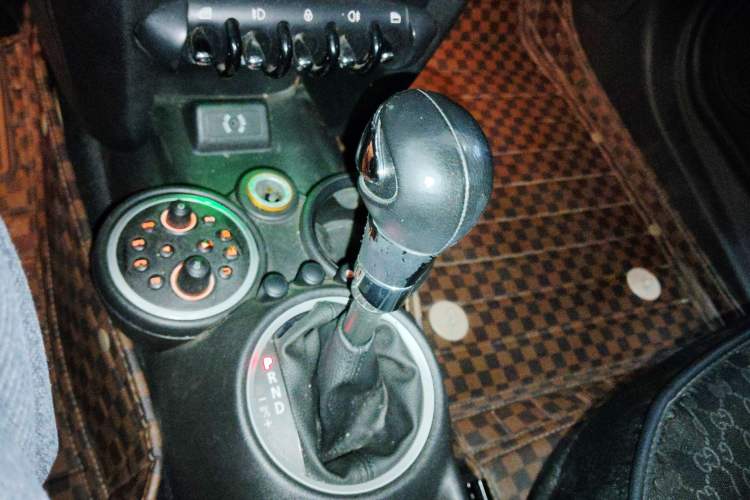Used MINI Clubman 2011 1.6L ONE Gear Lever