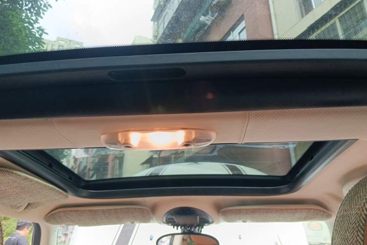 Used MINI Clubman 2011 1.6L COOPER Fun Headliner
