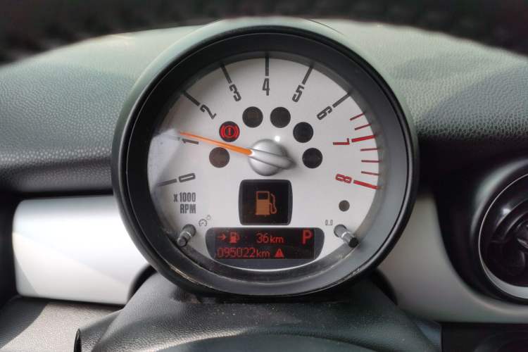 Used MINI Clubman 2011 1.6L ONE Instrument Cluster