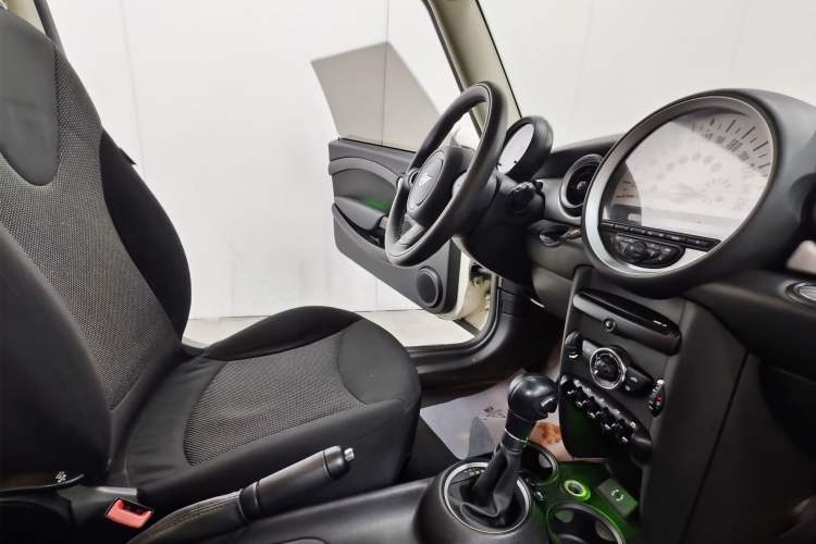 Used MINI Clubman 2011 1.6L ONE Interior 4