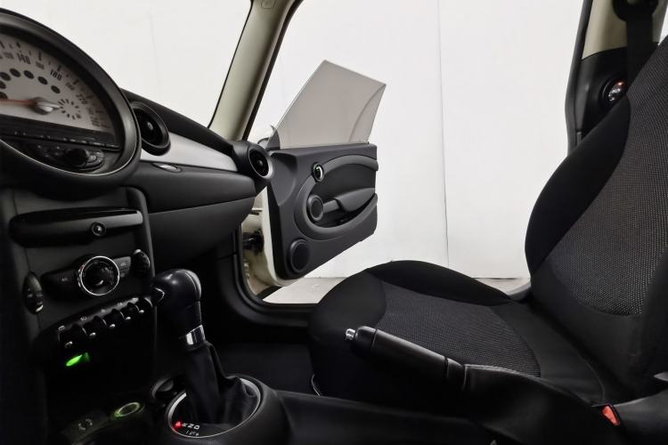 Used MINI Clubman 2011 1.6L ONE Interior 7