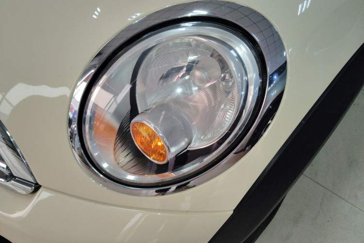 Used MINI Clubman 2011 1.6L ONE Left Front Headlight