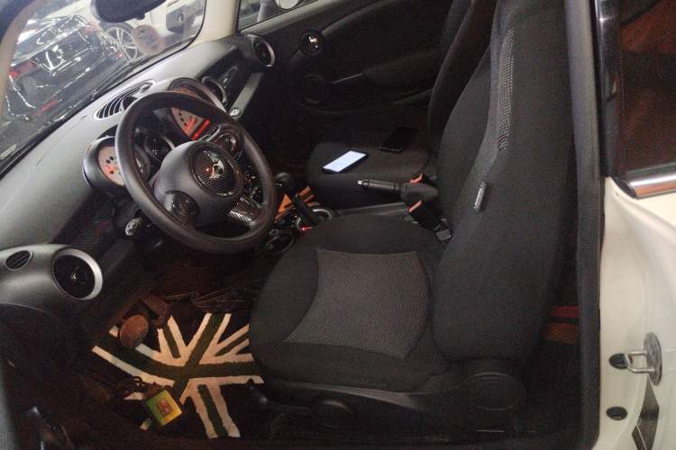 Used MINI Clubman 2011 1.6L ONE Left Front Seat