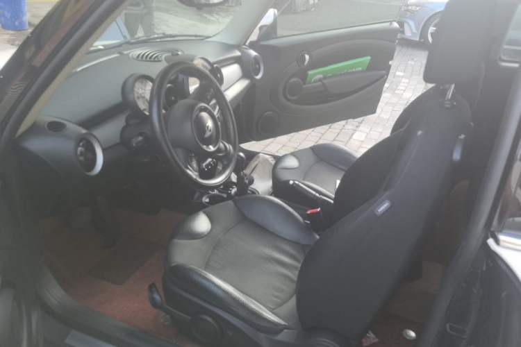 Used MINI Clubman 2011 1.6L COOPER Fun Left Front Seat