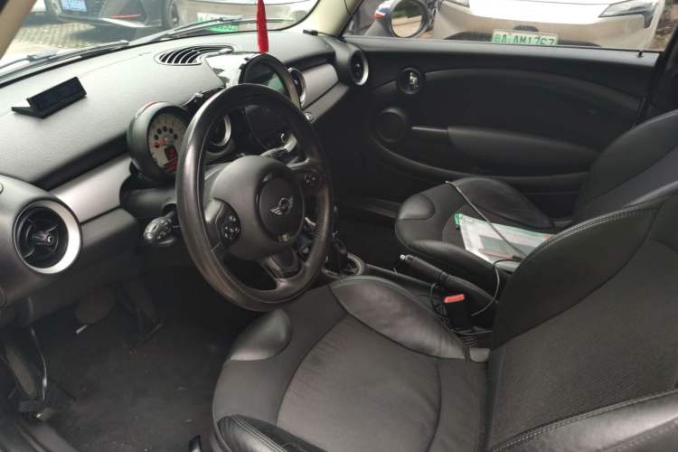 Used MINI Clubman 2011 1.6L COOPER Fun Left Front Seat