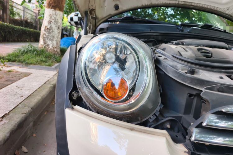 Used MINI Clubman 2011 1.6L ONE Right Front Headlight