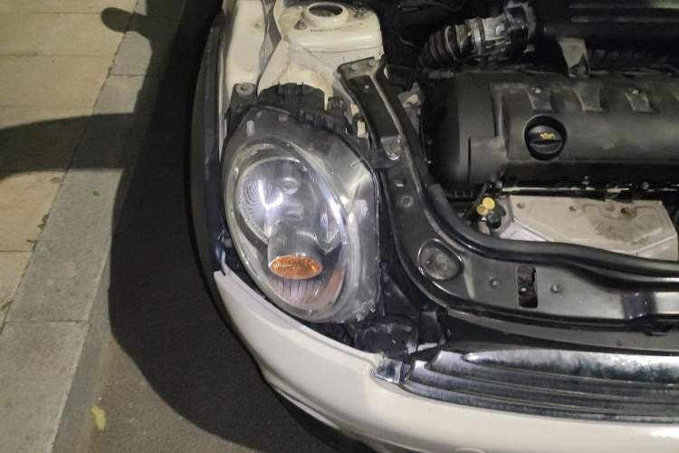 Used MINI Clubman 2011 1.6L ONE Right Front Headlight