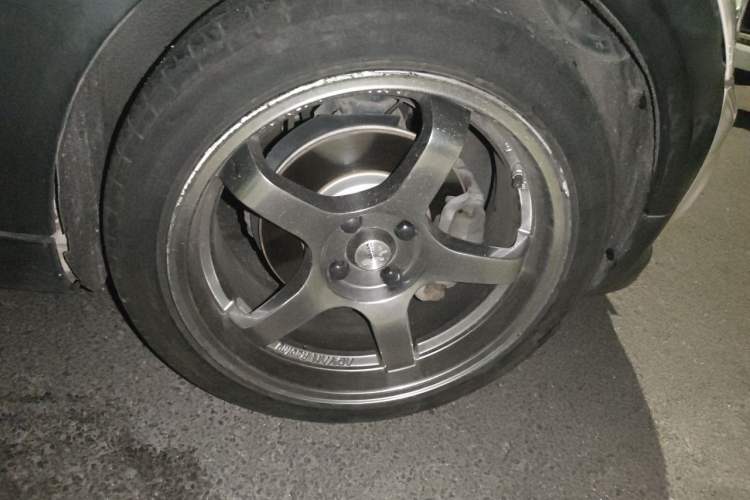 Used MINI Clubman 2011 1.6L ONE Right Front Wheel Hub