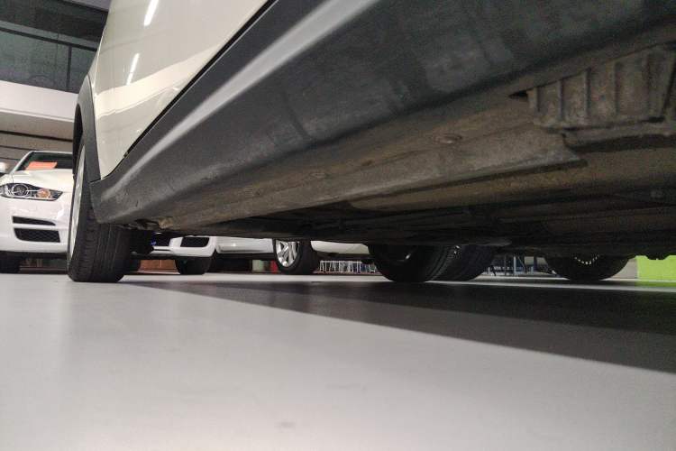 Used MINI Clubman 2011 1.6L ONE Right Side Sill
