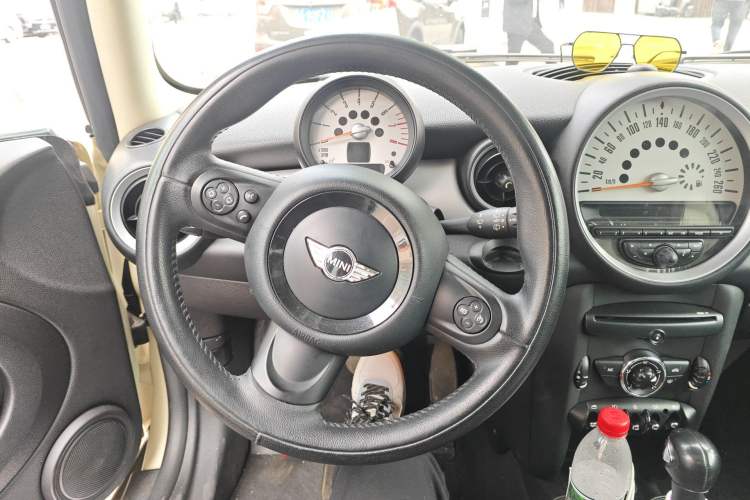 Used MINI Clubman 2011 1.6L COOPER Fun Steering Wheel
