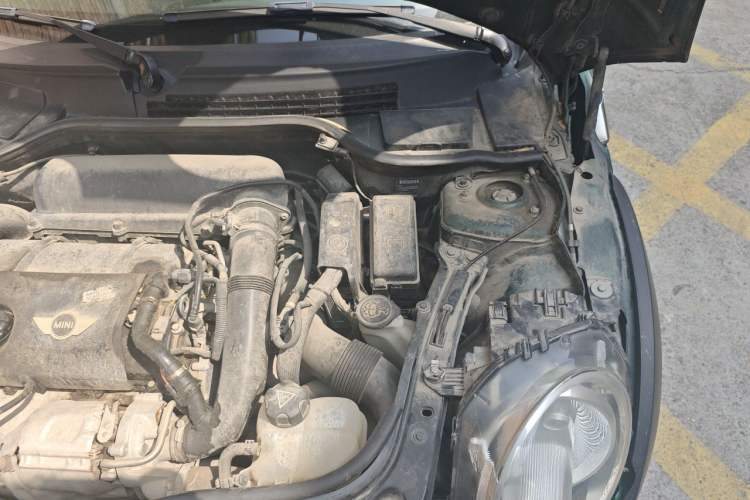 Used MINI Clubman 2012 1.6T COOPER S Fun Engine Bay Left