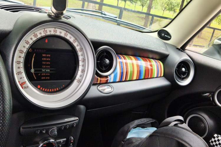 Used MINI Clubman  Audio And AC Panel