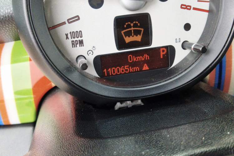 Used MINI Clubman  Odometer Close Up
