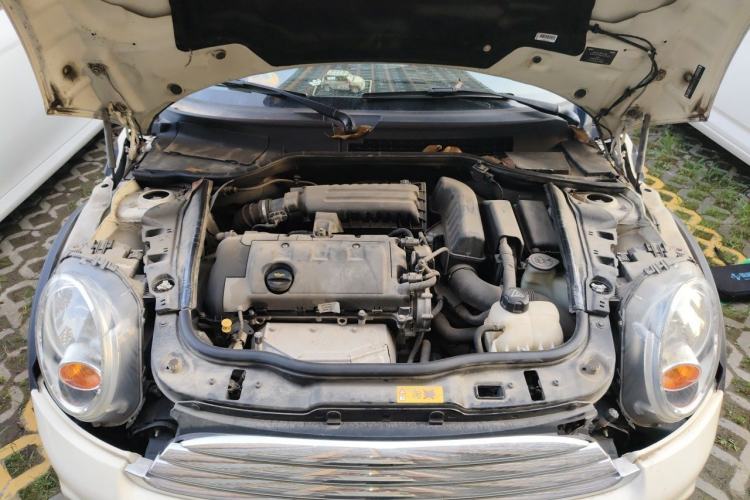 Used MINI Clubman 2012 1.6T COOPER S Fun Engine Bay