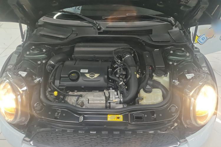 Used MINI Clubman 2012 1.6T COOPER S Fun Engine Bay