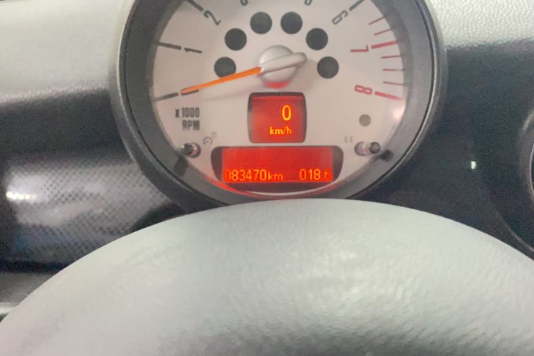 Used MINI Clubman 2012 1.6T COOPER S Fun Odometer Close Up