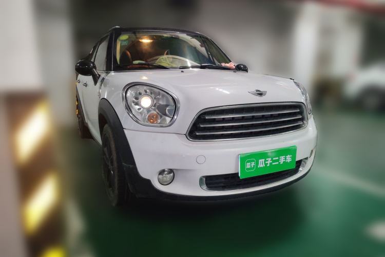 Used MINI Clubman 2013 1.6L COOPER Bond Street Front Right 45 Deg