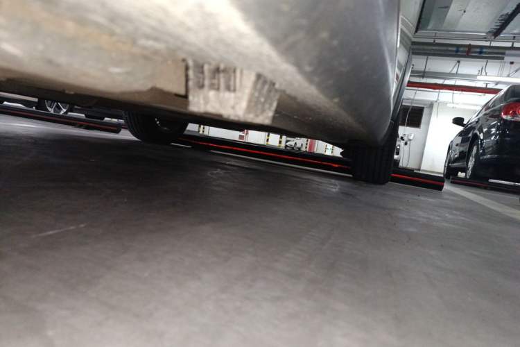 Used MINI Clubman 2013 1.6L COOPER Bond Street Chassis Front Left