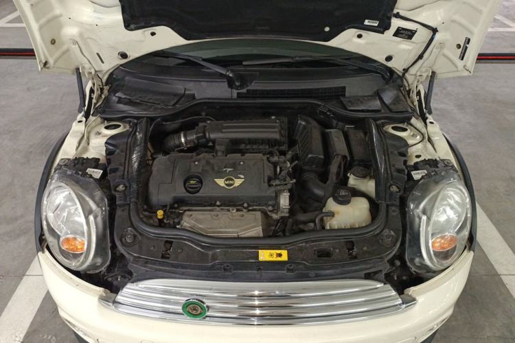 Used MINI Clubman 2013 1.6L COOPER Bond Street Engine Bay