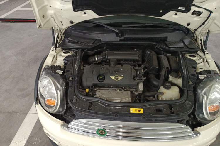 Used MINI Clubman 2013 1.6L COOPER Bond Street Engine Bay Right