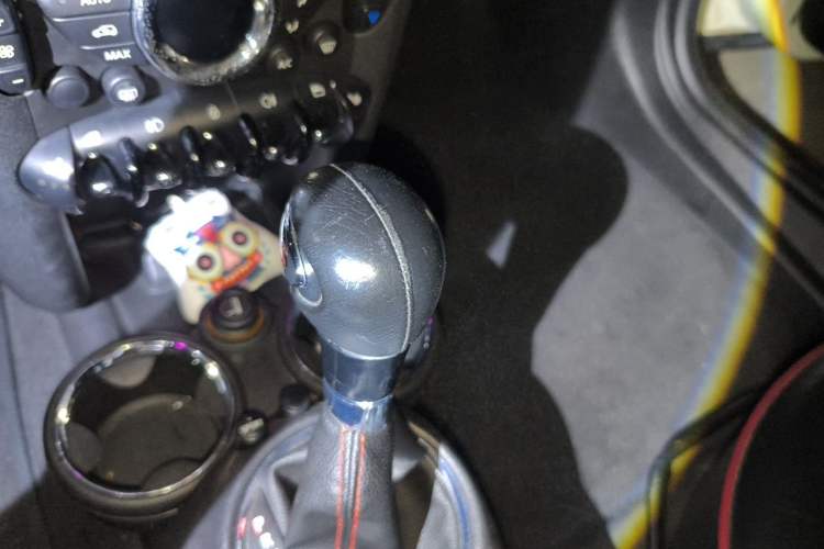Used MINI Clubman  Gear Lever