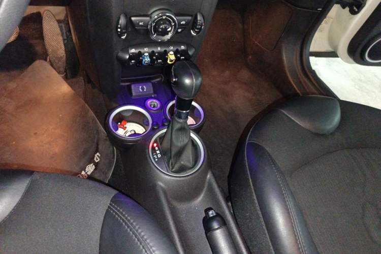 Used MINI Clubman 2013 1.6L COOPER Bond Street Gear Lever