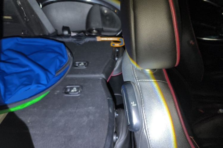 Used MINI Clubman  Left Rear Seat