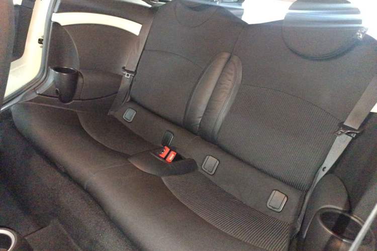 Used MINI Clubman 2013 1.6L COOPER Bond Street Left Rear Seat