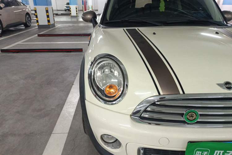 Used MINI Clubman 2013 1.6L COOPER Bond Street Right Front Headlight