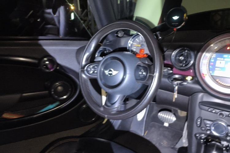 Used MINI Clubman  Steering Wheel