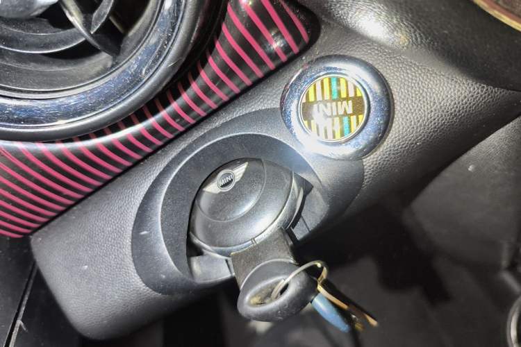 Used MINI Clubman  Vehicle Key