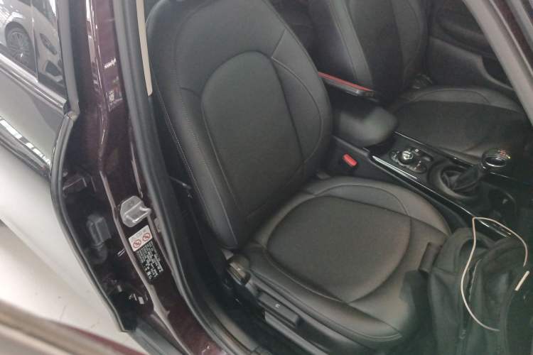 Used MINI Clubman 2016 1.5T ONE Internet Limited Edition Right Front Seat