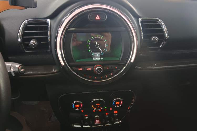 Used MINI Clubman 2016 Revised Version 1.5T COOPER Connoisseur Edition Audio And AC Panel