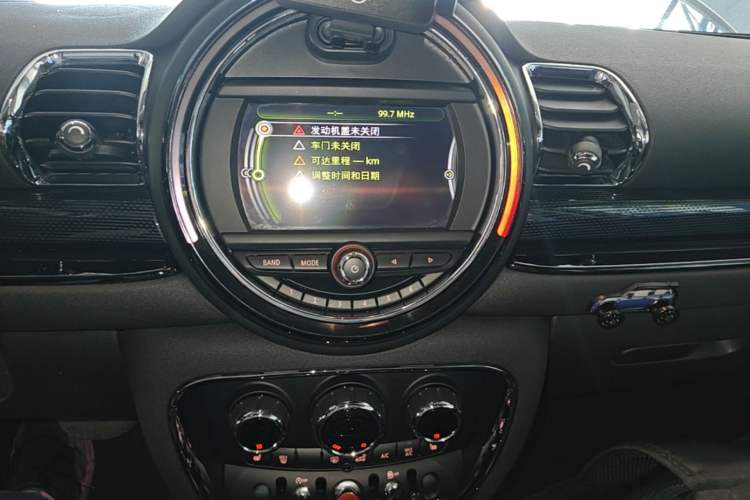 Used MINI Clubman 2016 Revised Version 1.5T COOPER Connoisseur Edition Audio And AC Panel