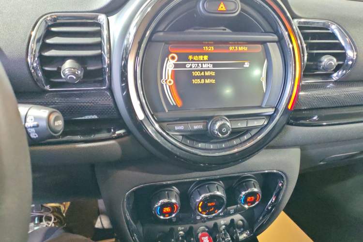 Used MINI Clubman 2016 Revised Version 1.5T COOPER Connoisseur Edition Audio And AC Panel